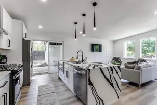 13306 Flagstone Ln, Dallas, TX 75240 - Photo 2