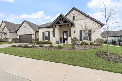 7717 Murcia Drive, Fort Worth, TX 76123 - Photo 2