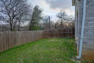 1208 Village Garden Dr, Azle, TX 76020 - Photo 20