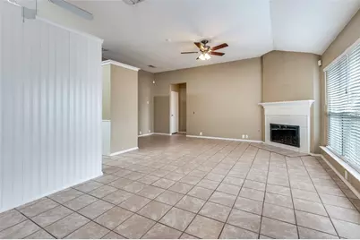 1800 Corvallis Court, Arlington, TX 76006 - Photo 8