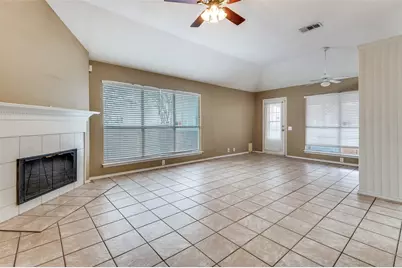 1800 Corvallis Court, Arlington, TX 76006 - Photo 10