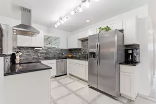 208 E Columbia St, Weatherford, TX 76086 - Photo 12