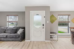 208 E Columbia St, Weatherford, TX 76086 - Photo 4