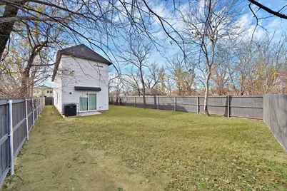 1614 Caldwell Avenue, Dallas, TX 75223 - Photo 34