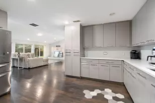 3427 St Cloud Cir, Dallas, TX 75229 - Photo 10