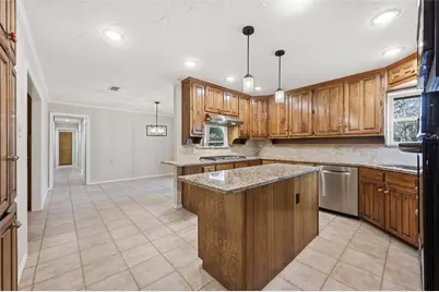 6208 Windsong Drive, Arlington, TX 76001 - Photo 14