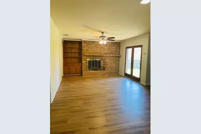 1315 Willow Creek Drive, Lancaster, TX 75146 - Photo 10