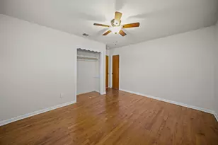 1315 Willowcreek Dr, Lancaster, TX 75146 - Photo 24