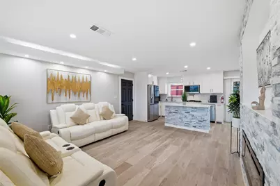 614 Greenbrook Lane, Grand Prairie, TX 75052 - Photo 14