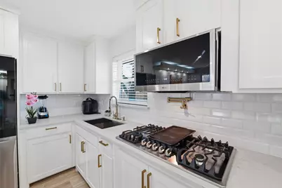 614 Greenbrook Lane, Grand Prairie, TX 75052 - Photo 20