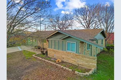 614 Greenbrook Lane, Grand Prairie, TX 75052 - Photo 6