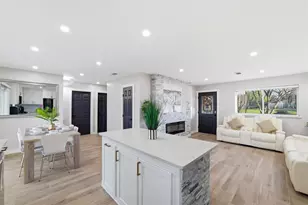 614 Greenbrook Ln, Grand Prairie, TX 75052 - Photo 16