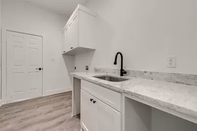 327 Lovers Lane, Terrell, TX 75160 - Photo 16