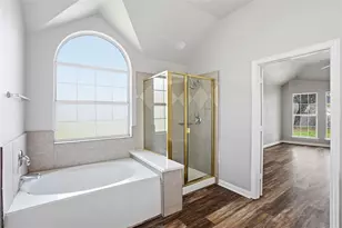 500 Surry Ct, Saginaw, TX 76179 - Photo 18