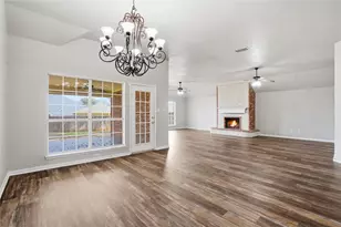 500 Surry Ct, Saginaw, TX 76179 - Photo 10