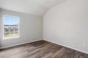 500 Surry Ct, Saginaw, TX 76179 - Photo 20