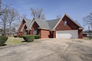 103 Coke Dr, Texarkana, TX 75501 - Photo 2