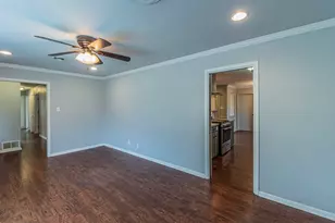 1201 Crestridge St, Ennis, TX 75119 - Photo 10