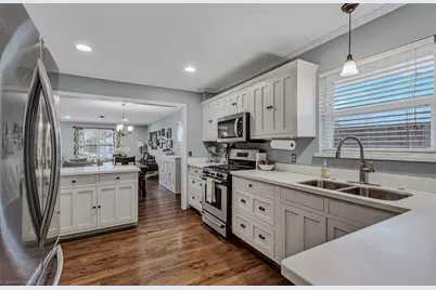 9919 Lakemere Drive, Dallas, TX 75238 - Photo 12