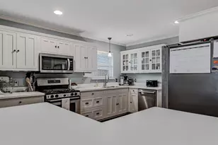 9919 Lakemere Dr, Dallas, TX 75238 - Photo 10