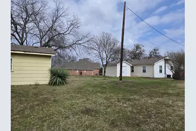 404 S Pecan Street, Bells, TX 75414 - Photo 4