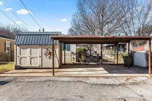 6526 Blue Water Ct, Granbury, TX 76049 - Photo 4