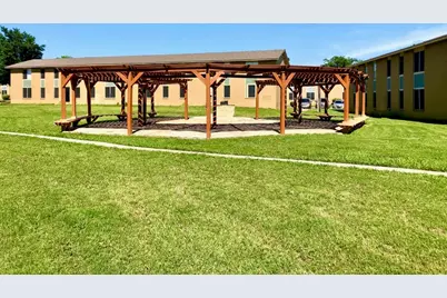 1212 Glen Garden Drive, Fort Worth, TX 76104 - Photo 10