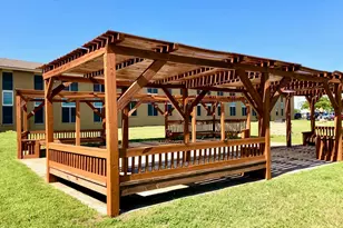 1212 Glen Garden Dr, Fort Worth, TX 76104 - Photo 8