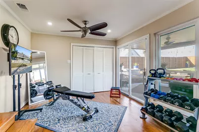 318 Ruth Street, Grapevine, TX 76051 - Photo 18