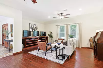 700 Elmwood, Flower Mound, TX 75022 - Photo 4