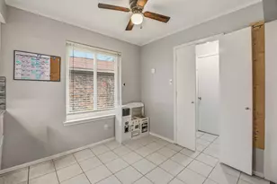 401 Meadow Ridge Dr, Cedar Hill, TX 75104 - Photo 16