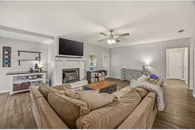 401 Meadow Ridge Drive, Cedar Hill, TX 75104 - Photo 10