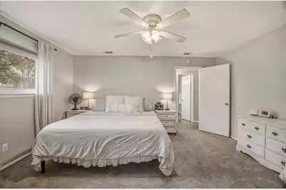 401 Meadow Ridge Drive, Cedar Hill, TX 75104 - Photo 20