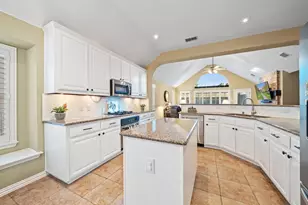 14881 Holly Leaf Dr, Frisco, TX 75035 - Photo 10