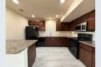 2540 W Rochelle Road, Irving, TX 75062 - Photo 4