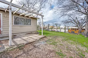 8016 Downe Dr, White Settlement, TX 76108 - Photo 24