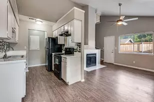 1122 Millview Dr, Arlington, TX 76012 - Photo 4