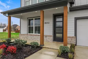 2610 Honor Ct, Sherman, TX 75092 - Photo 2