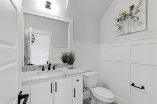 2610 Honor Ct, Sherman, TX 75092 - Photo 8