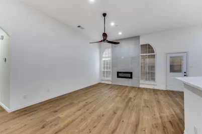 14596 Princeton Court, Addison, TX 75001 - Photo 4