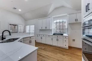 14596 Princeton Ct, Addison, TX 75001 - Photo 10