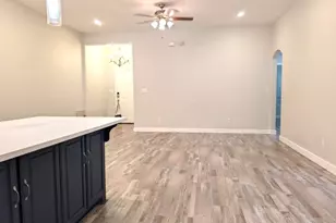 142 Tomahawk Dr, Waco, TX 76705 - Photo 2