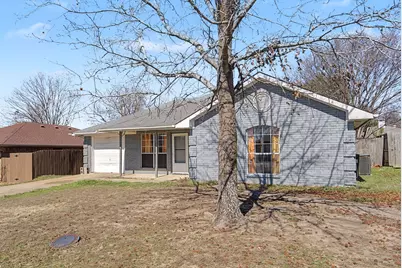 114 Prairie Creek Circle, Princeton, TX 75407 - Photo 2