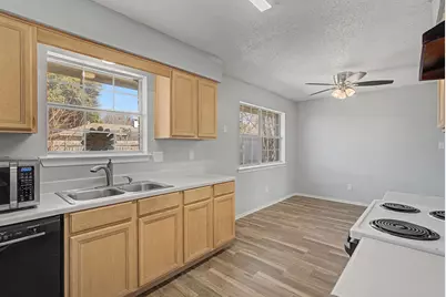 114 Prairie Creek Circle, Princeton, TX 75407 - Photo 14