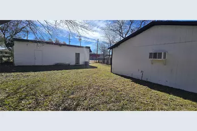 227 Texas Street, Cedar Hill, TX 75104 - Photo 10