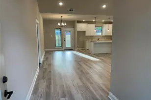 1802 Cumberland Dr, Garland, TX 75040 - Photo 4