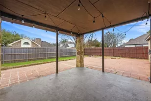 2400 Park Crest Ct, Irving, TX 75060 - Photo 26