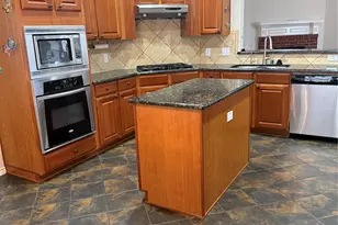 1605 Summerfield Dr, Allen, TX 75002 - Photo 10