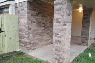 515 Valley Spring Dr, Arlington, TX 76018 - Photo 12