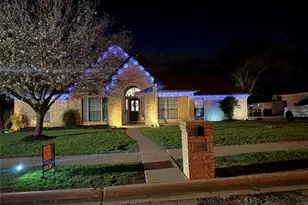 511 Emma St, Grandview, TX 76050 - Photo 20